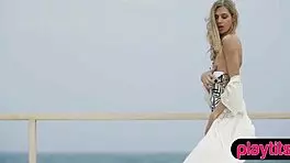 i'm francy torino doing a sensual striptease session