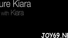 刚成年嫩妹玩具抠湿屄自慰高潮