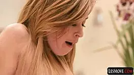 I can't believe how Marley Brinx and Kylie Nicole made me feel with outdoor lesbian sex in that huge house.