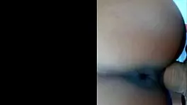 Amateur girl exposes her wet pussy outdoors to earn money for Netflix subscription