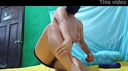 rookie stepdaughter applies cream to smell delicious, enticing stepfather to fuck her, revealing vagina and beautiful tits