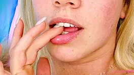 stunning 24 yr old blonde reveals her perfect body on sofa. i’m obsessed with her lesbian photoshoot vibes and milf charm.