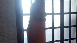 Married woman drops towel for delivery guy 😏