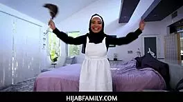 Hijabfamily - big thick ass teen maid gets acquainted with my cock