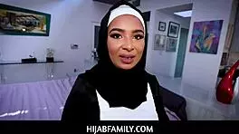 Hijabfamily - big thick ass teen maid gets acquainted with my cock
