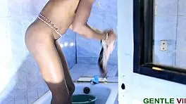 Big black dick enters my pussy, damn I’m shook!