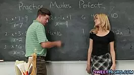 wanna see this whore get facialized?