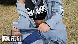 Damn! Outdoor POV hardcore with petite 18+ Kenzie Reeves and Tony Rubino - Mofos