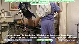 医生Tampa支配年轻病人Kalani Luana用激烈鸡巴动作