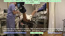 医生Tampa支配年轻病人Kalani Luana用激烈鸡巴动作