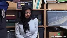 艾拉·诺克斯超辣大奶毛穴