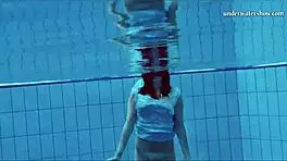 Hot Teen Swims And Strips Underwater!