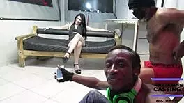 Fazendo Suruba Gostosa com Amigos no Sofá - Rubens Badaro