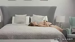 Astonishing chick, you're masturbating that soft snatch to cum!