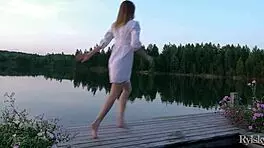 Vittoria Amada Poses With Perfect Body