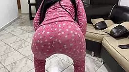 Found My Stunning Hijastra Twerking with Her Big Butt