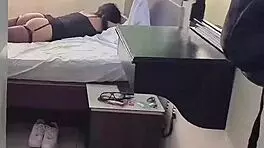 mi hermanastra en lenceria en su cuarto, video completo en red