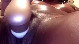 Mrsfeedme plays with her creamy pussy for 7 full minutes. Just a casual ebony teen 18+ solo.