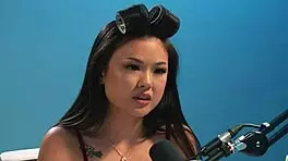 How Does Lulu Chu Reach Intense Hitachi Orgasm Up Close?