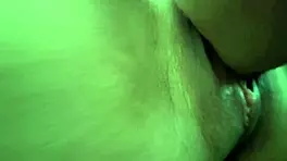 me chupé el coño tan rico que le saqué toda su leche