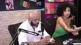 Eu e Minha Rainha Paloma e Andre in Sensual Anal Action - Parte 2