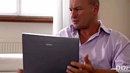 Blondie teen spreads her legs for his hard dick in her tight ass?