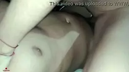 Mi HERMANASTRA llega y ME FOLLA en el piso