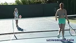 Milf Sarah Vandella gets seduced by a lesbian teen in the hot tub