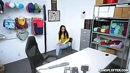 kiarra kai riding hard and moaning loud 😍