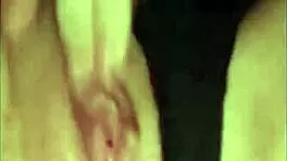 Amateur model joyliii sends wet nudes to lucky stranger