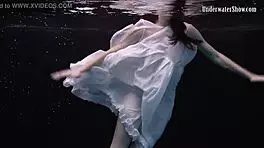 Andrejka SHOWCASES stunning UNDERWATER moves in BIKINI at BEACH pool