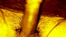 I masturbate my husband's cock, it moves on its own wooou