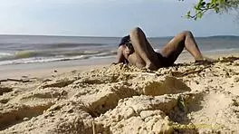 teen with big ass twerks naked on public beach