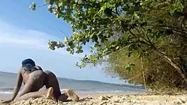 teen with big ass twerks naked on public beach