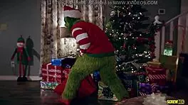 screwbox grinch xxx parody got me wild with desire