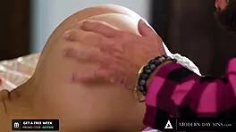 Sneaky STEPSIS Alexis Tae ENJOYS Rough ANAL Before STEPBRO Comes