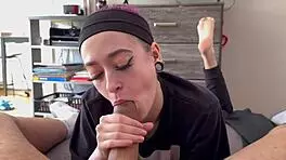 看这个手铐18+少女被两个内射弄怀孕