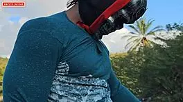 I let my girlfriend go out with my friend for a walk