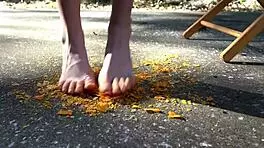 Aria Nicole Paints Her Tootsies And Sucks Them Solo