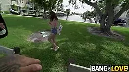 Eliana Rose，低调怪咖，在公交车上猛骑