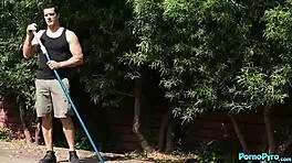 anne amari, that petite black chick, bangs the pizza guy and pool guy? what a threesome!