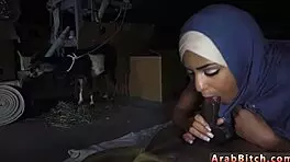 Teen white girl homemade booty drop 23km outside army base