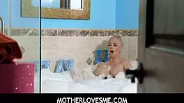 want to join brook page in the bath for deepthroat fun?