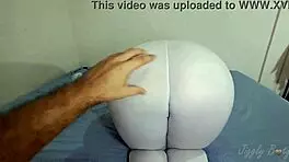 Eating a perfect bubble butt through ripped yoga pants