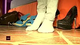 Teen Masturbates in Underwear Competition, Cumming Hard