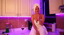 Hot babe has an interview and gets so horny during casting