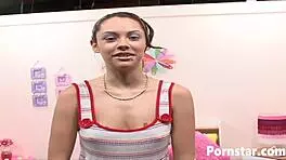 Horny girl Julisa Delor gets her pussy fucked