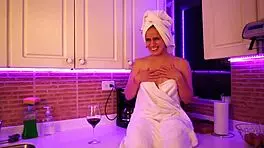 Hot babe has an interview and gets so horny during casting