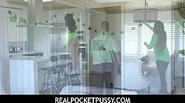 omg, this petite 18+ step daughter is a total fuck toy for step dad on Patrick's Day! 😍