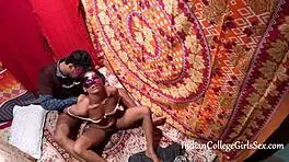 yo, my indian girlfriend’s pussy got fingered hard for orgasm!